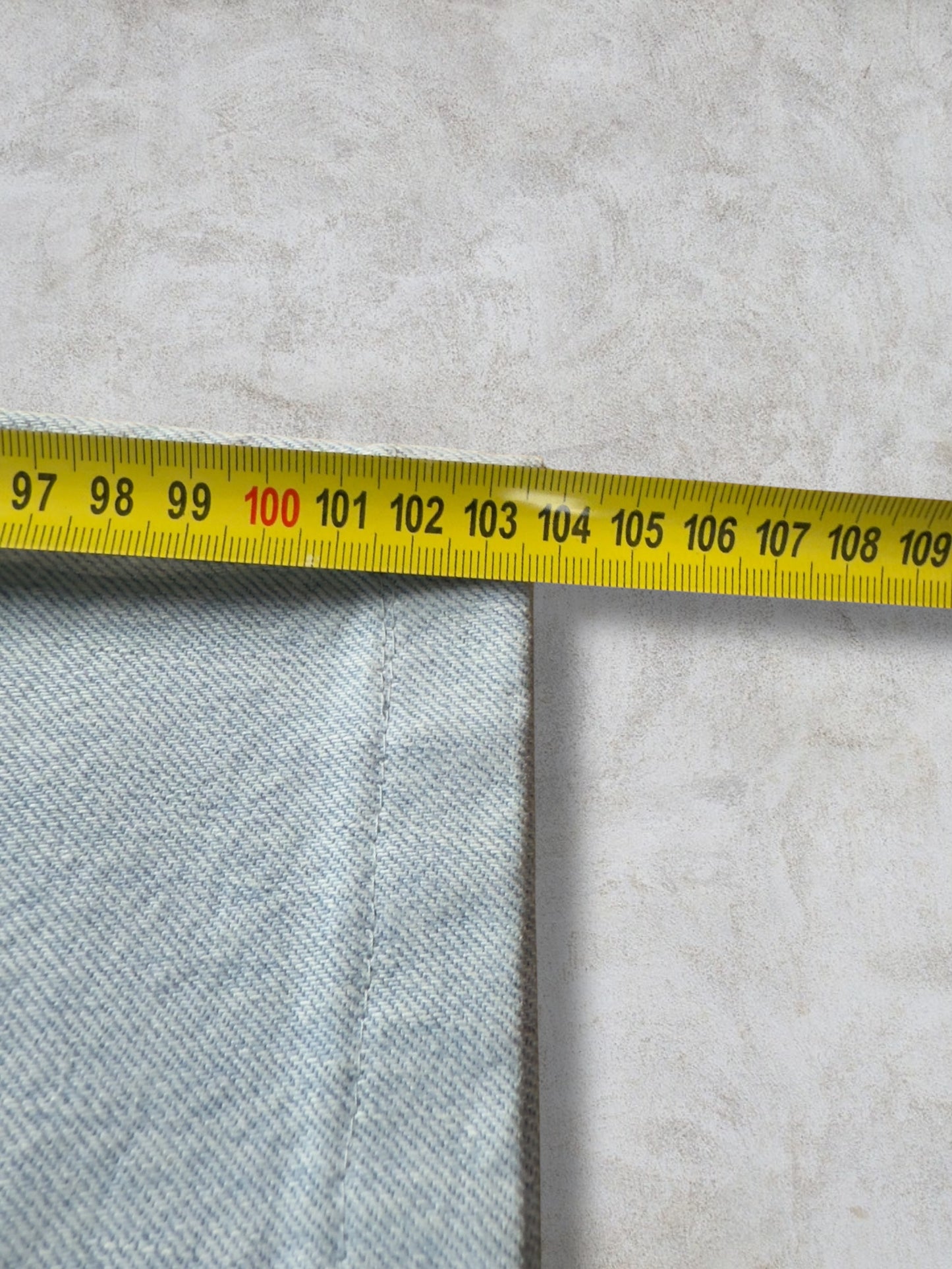 Vintage Armani Jeans (33)