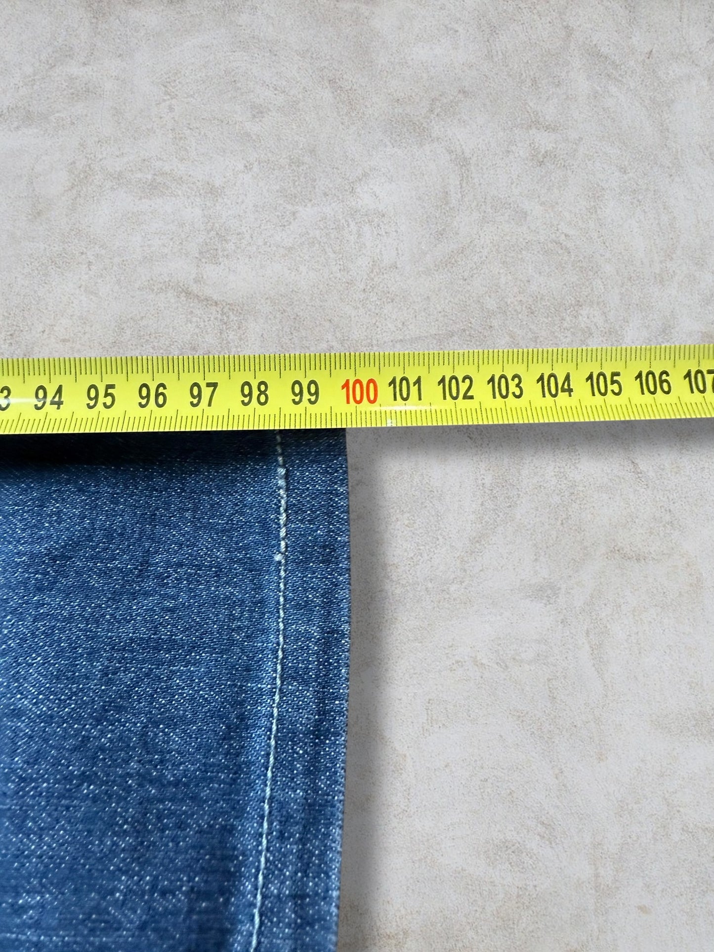 Vintage Armani Jeans (33)