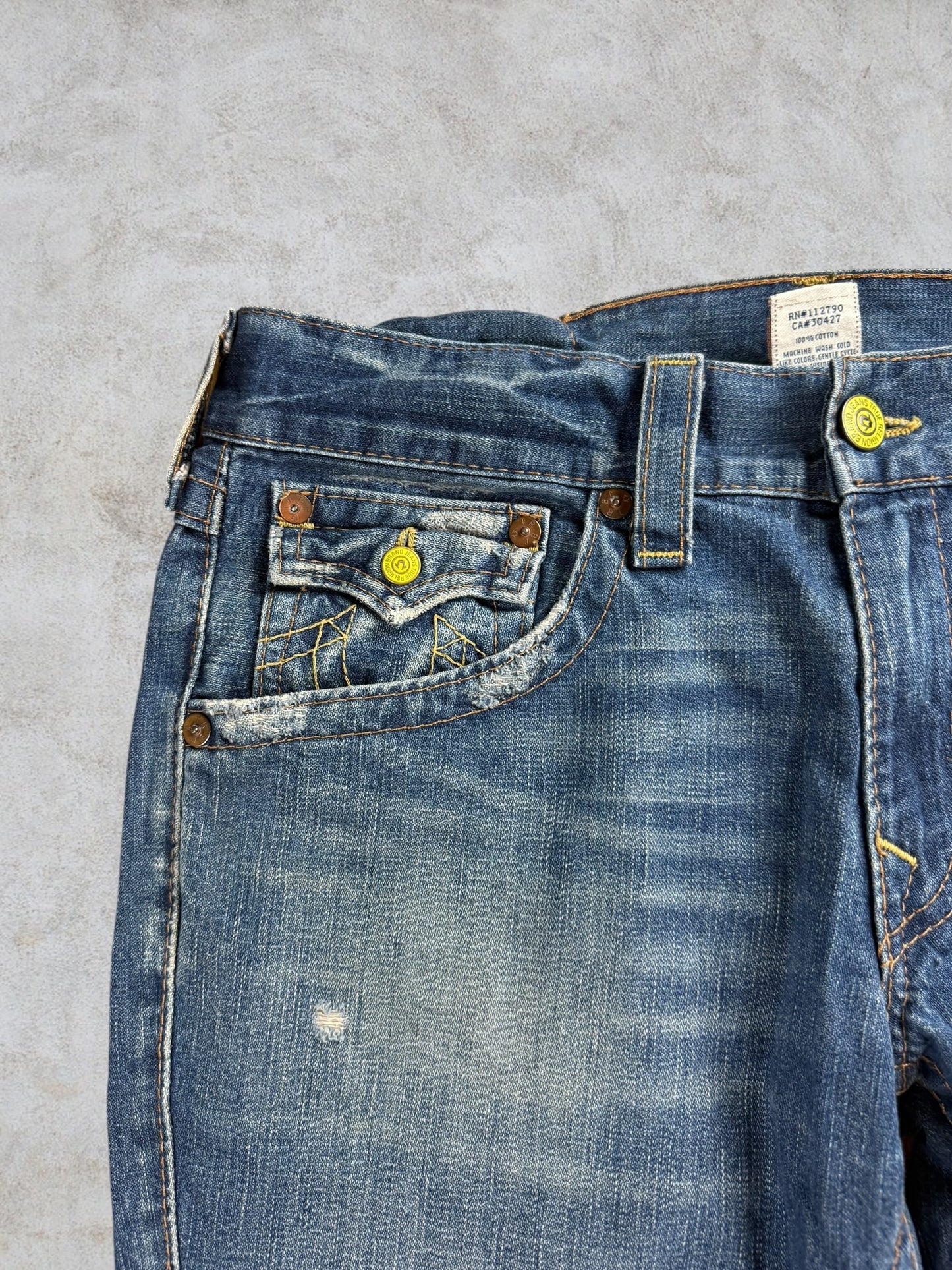 Vintage True Religion Jeans (34)