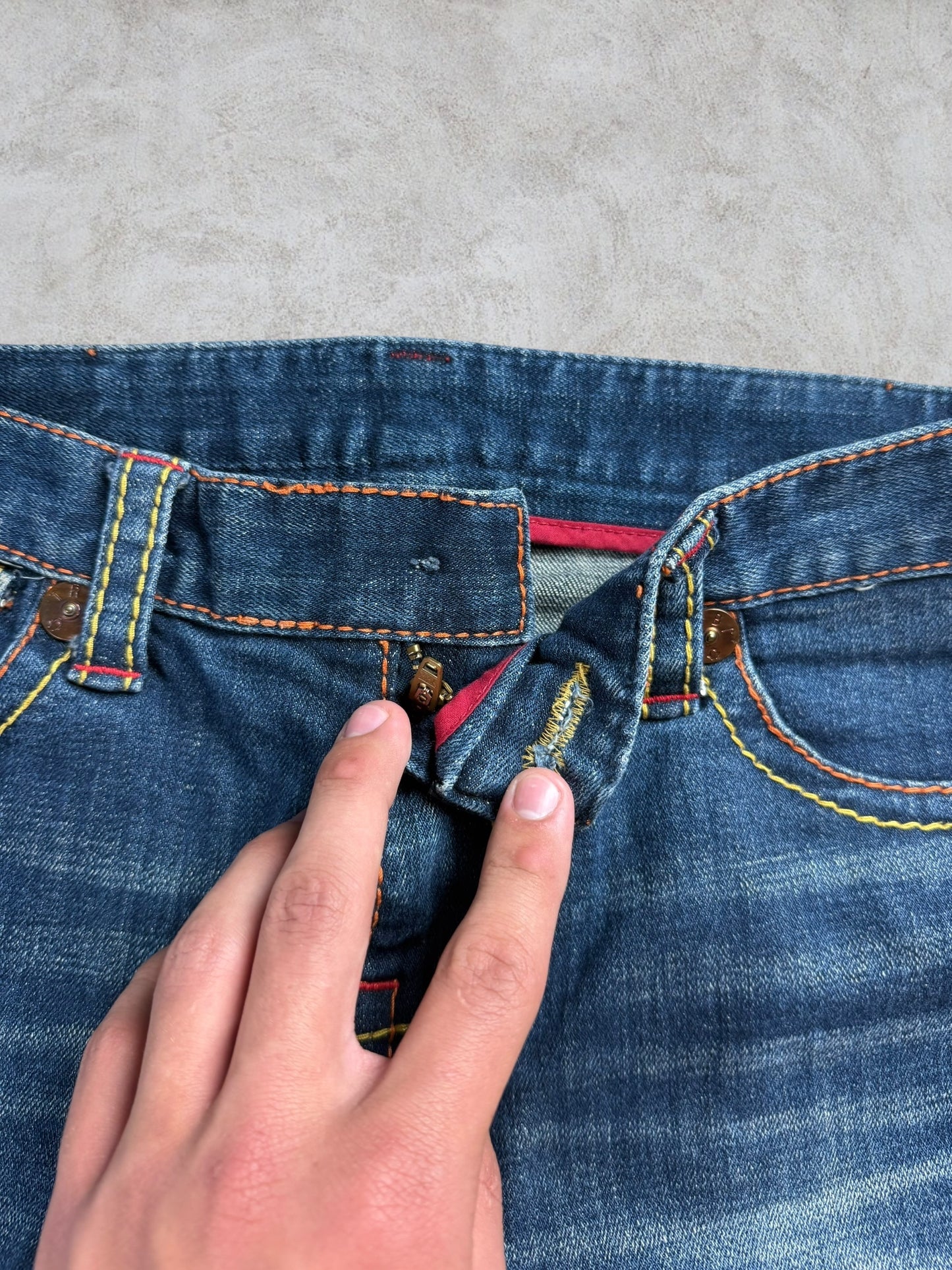 Vintage True Religion Jeans (28)